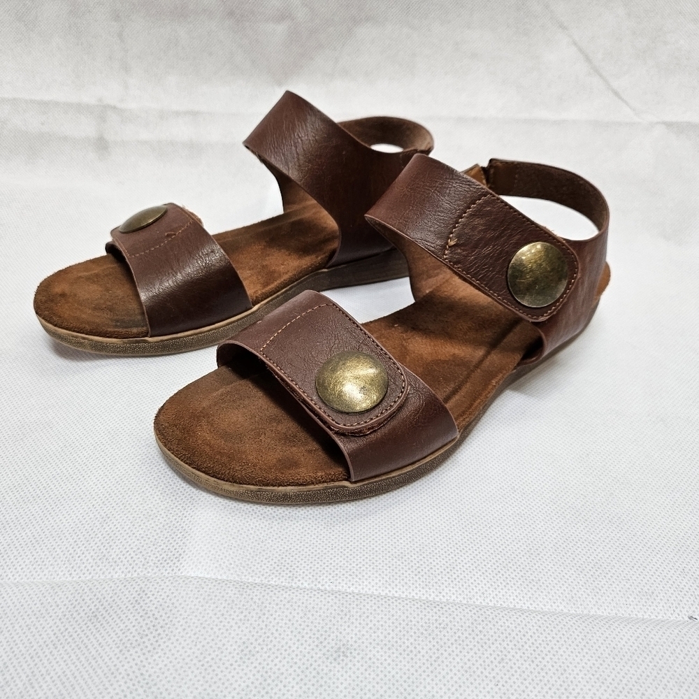 Pierre Dumas Wedge Slingback Sandals Brown Size 7.5